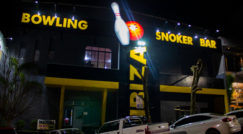 Ibiza Bowling Snooker Bar reinaugura em SMO em novo ambiente