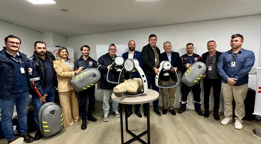 Secretario da Saúde entrega 33 equipamentos de alta tecnologia ao Samu