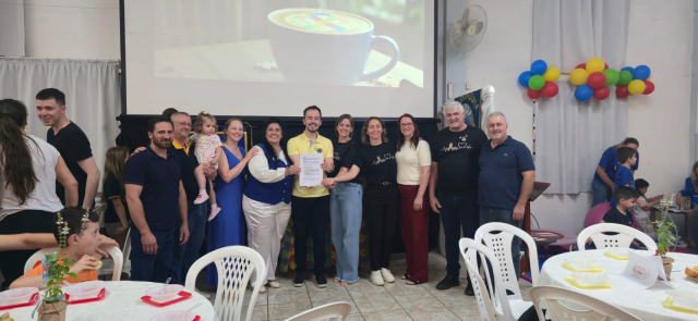 2º Autismo com Café conecta rede de apoio e é marcado por entrega de equipamento para exames