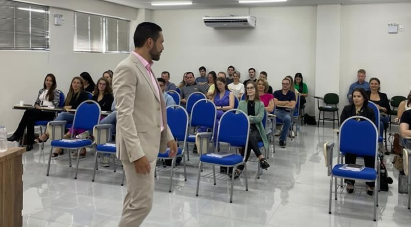 Ameosc promove curso sobre licitações e contratos
