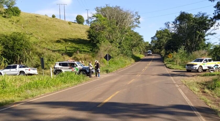 Motociclista sofre ferimentos graves em colisão com camionete em São Lourenço do Oeste
