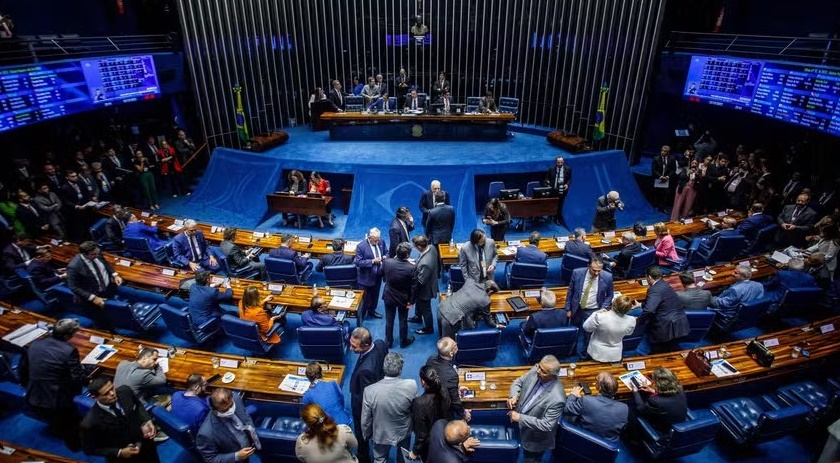 Senado aprova isenção de Imposto de Renda para quem ganha até dois salários mínimos