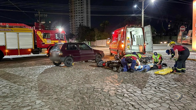 Motociclista fica gravemente ferido em colisão com carro na Avenida Willy Barth