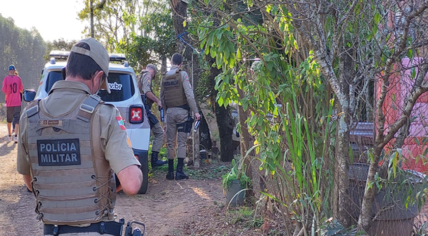 Briga com arma branca deixa dois homens gravemente feridos