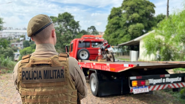 Polícia Militar recupera motocicleta furtada em menos de uma hora