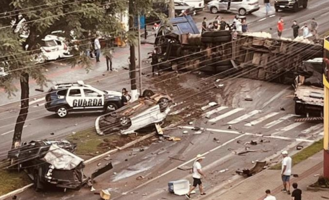 Polícia Civil indicia motorista por tentativa de homicídio após acidente com carreta que deixou 10 feridos