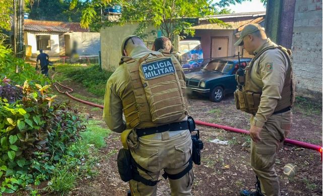 Homem é preso suspeito de atear fogo em residência