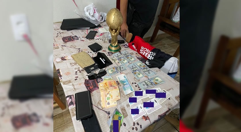 Polícia Civil recupera mais de R$ 35 mil reais em moeda estrangeira subtraída de cidadãos russos, em Florianópolis