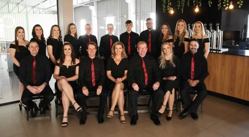 UCEFF prepara temporada de formaturas solenes