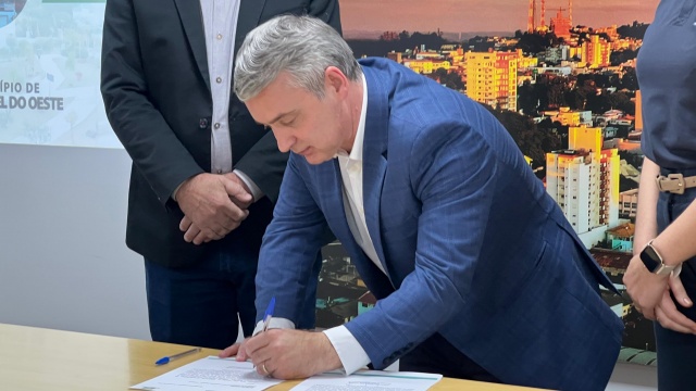 Prefeitura apresenta balanço dos 100 dias e anuncia novas obras