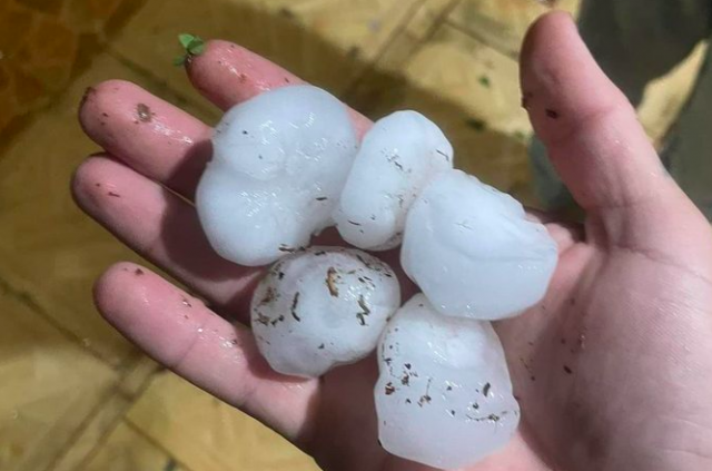 Municípios gaúchos registram temporal de granizo nesta terça-feira