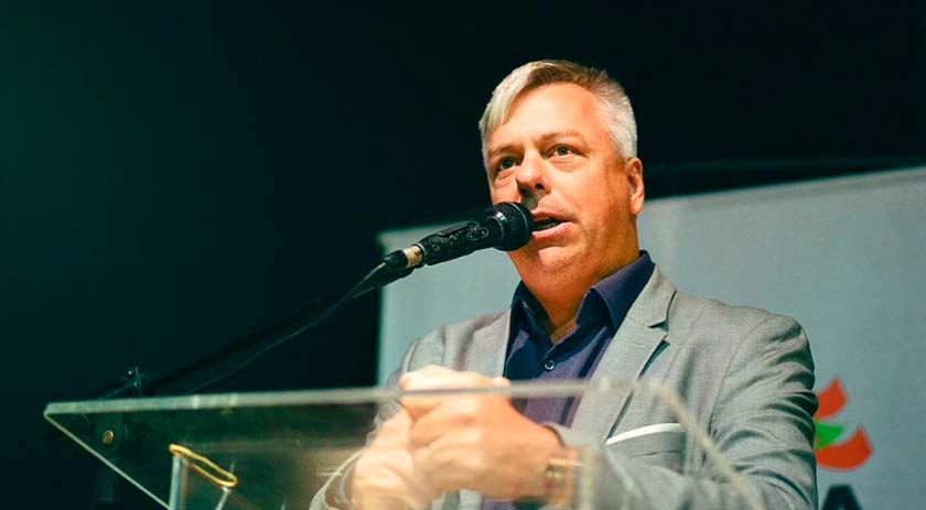 Projeto de lei revoga alíquota de 14% sobre salário de servidores aposentados e pensionistas de SC