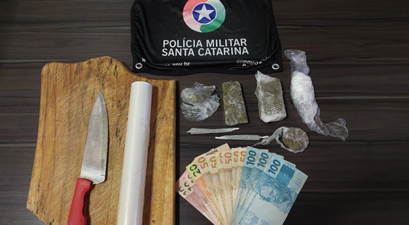 Através de denúncia anônima, PM identifica ponto de venda de drogas