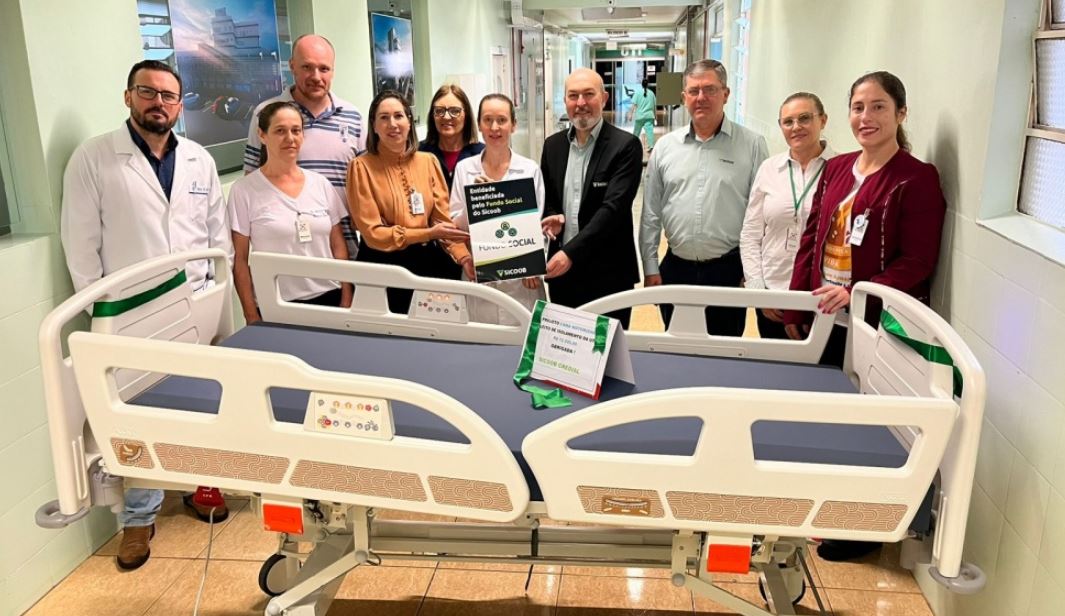 Hospital São José de Maravilha recebe cama motorizada para UTI