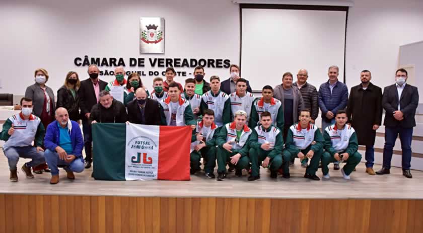Câmara presta homenagem ao Futsal Joni Gool por conquista nacional