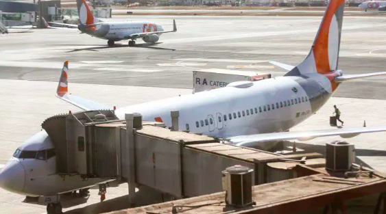 Voa Brasil: aposentados pelo INSS e alunos do Prouni poderão viajar de avião por R$ 200