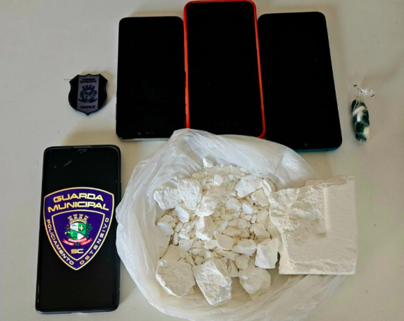 Homem é preso com 300 gramas de cocaína durante abordagem da Guarda Municipal