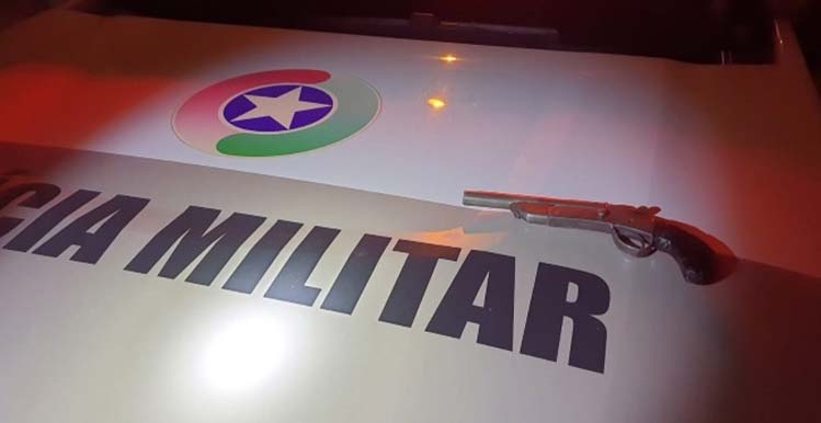 Polícia Militar prende dois homens após roubo contra idosos