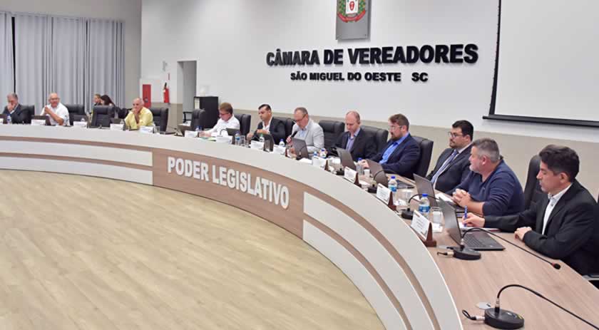 Vereadores apresentam pedidos sobre canalização de córrego, regularização fundiária, cessão de imóvel e outros
