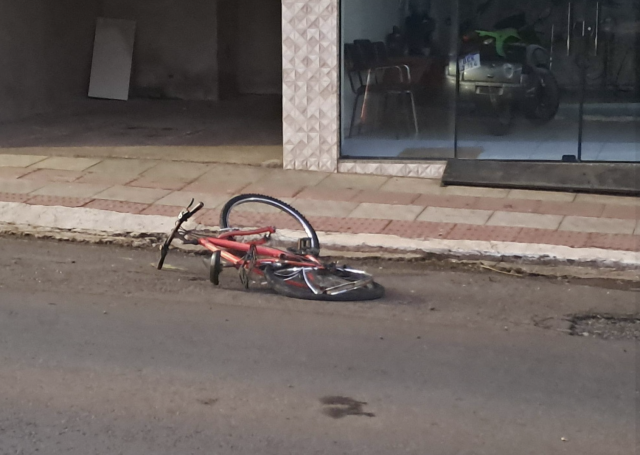Ciclista morre após ser atropelado na Avenida Porto Feliz