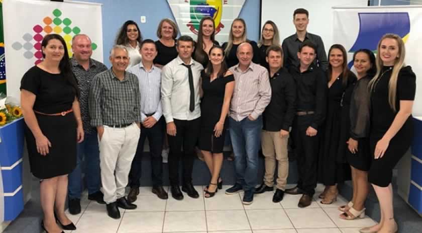 Nova diretoria da CDL de Descanso e Belmonte é oficialmente empossada