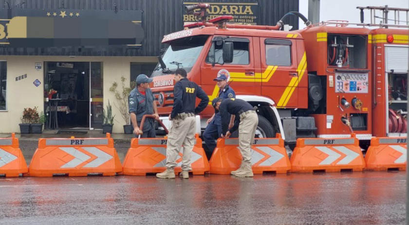 PRF instala barreiras em pontos de conversão na Willy Barth