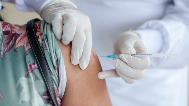 Crianças de 10 a 11 anos serão as primeiras a vacinar contra dengue