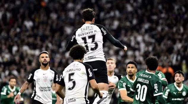 Corinthians busca empate contra o Palmeiras no último Dérbi do ano