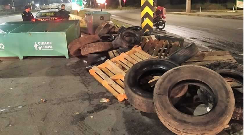 PRF libera dezenas de bloqueios criminosos neste fim de semana em Santa Catarina