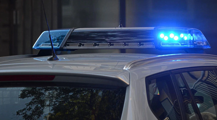 Homem é preso por tentar subornar policiais após reclamação de barulho