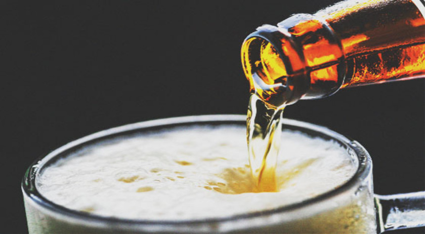 Idoso que tentou subornar policiais com dinheiro para 'cervejinha' comparecerá ao fórum bimestralmente