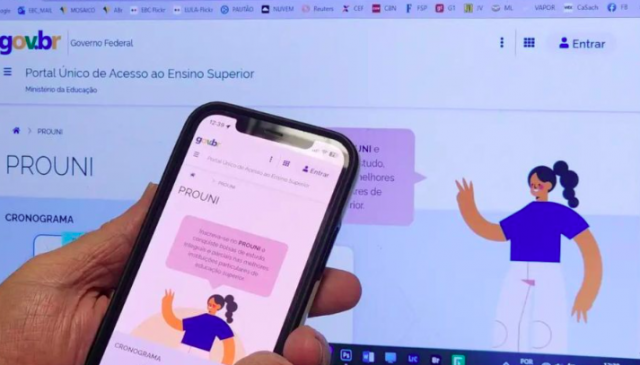 Prouni 2024: aprovados tem até esta terça-feira para comprovar dados