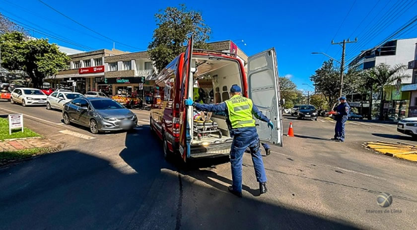 Jovem ferida em atropelamento no Centro