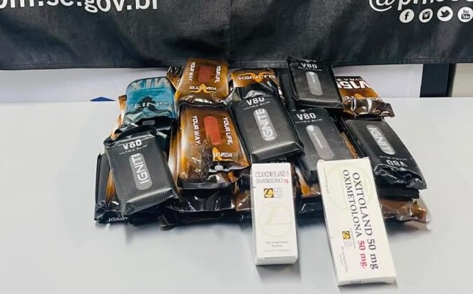 Passageiro é flagrado com cigarros eletrônicos e medicamentos irregulares