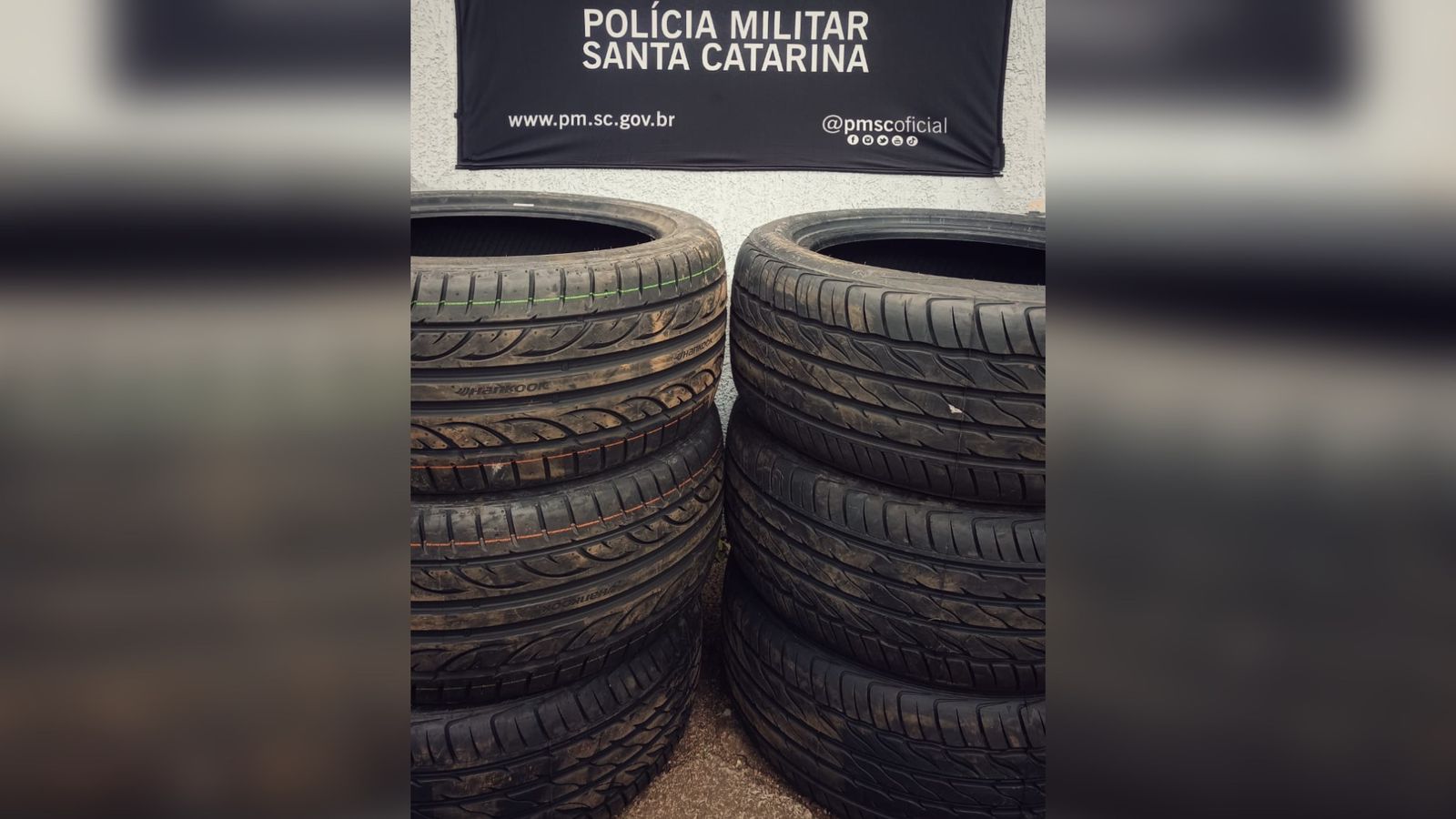 Dupla é presa após ser flagrada com pneus furtados