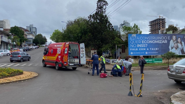 Mulher é atropelada no Centro