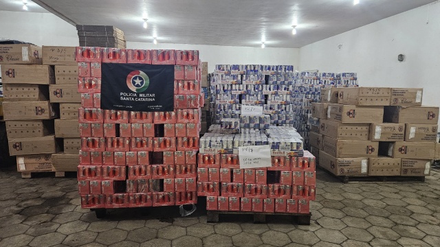 PM apreende quase R$900 mil em mercadorias contrabandeadas