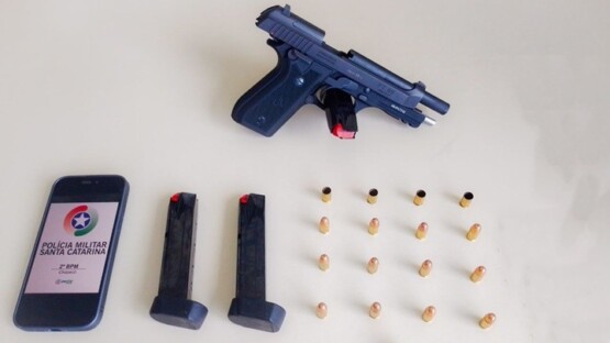 Homem é detido por posse ilegal de arma de fogo após ameaçar vizinha