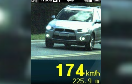 Veículo é flagrado a mais de 170 km/h na BR-280