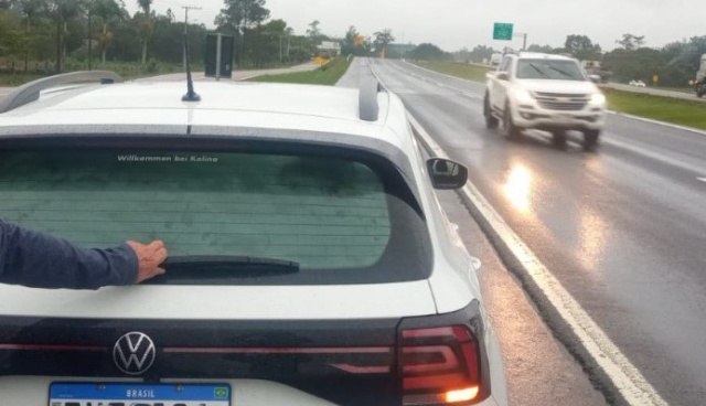 Idoso trafega cerca de 20 km na contramão na BR-101