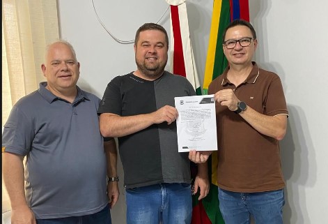 Município assina ordens de serviço para início de novas pavimentações