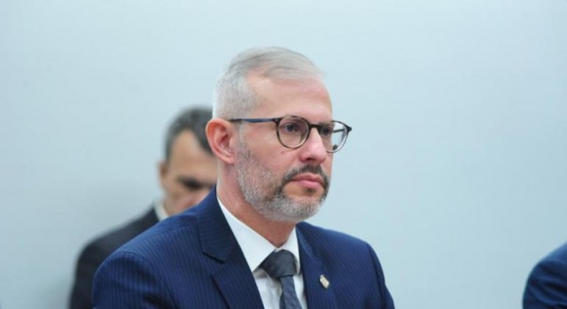 'Há indícios de que números do Enem de edições passadas foram inflados', diz ministro da Educação