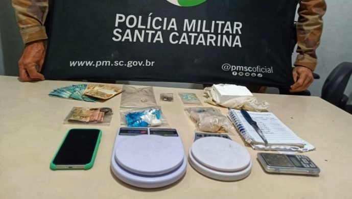 Mulher é presa por Tráfico de Drogas