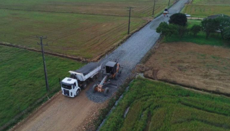 Megaprojeto investe R$ 2,5 bilhões para pavimentar estradas rurais em SC