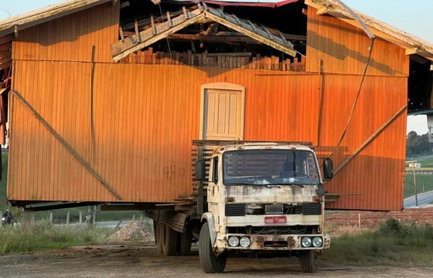 Transporte irregular de casa é registrado em SC; Confira as orientações da PMRv
