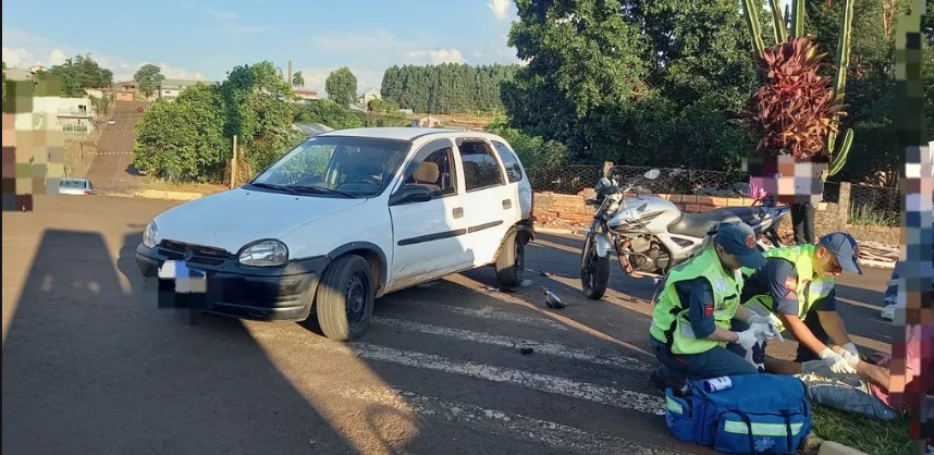 Motociclista fica ferido em colisão com carro