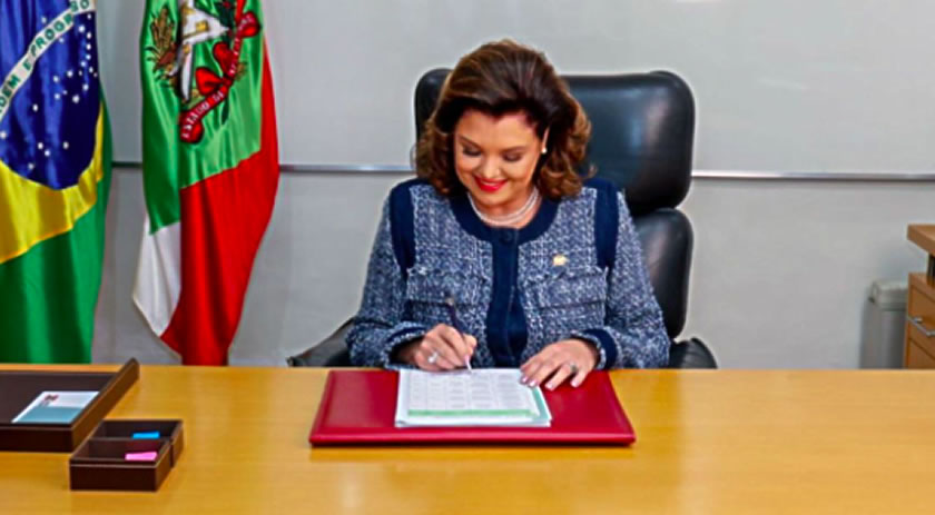 Plano para mulheres em SC inicia em agosto com estudo inédito sobre o perfil feminino no estado