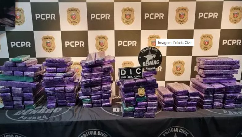 Operação da Polícia Civil resulta na captura de transportador e apreensão de 150kg de maconha