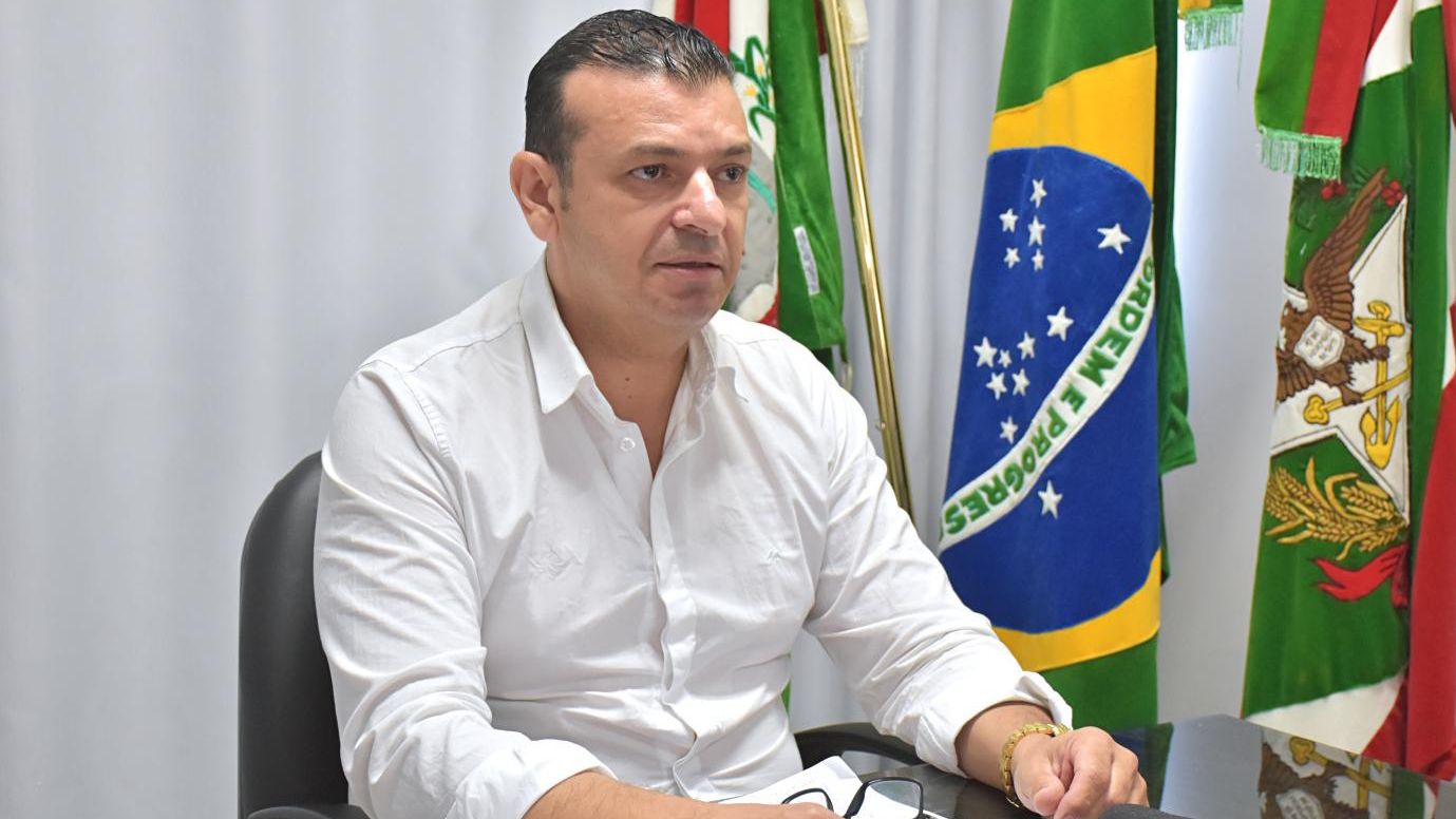 Vagner Passos renuncia à presidência da Câmara e ao cargo de vereador em São Miguel do Oeste
