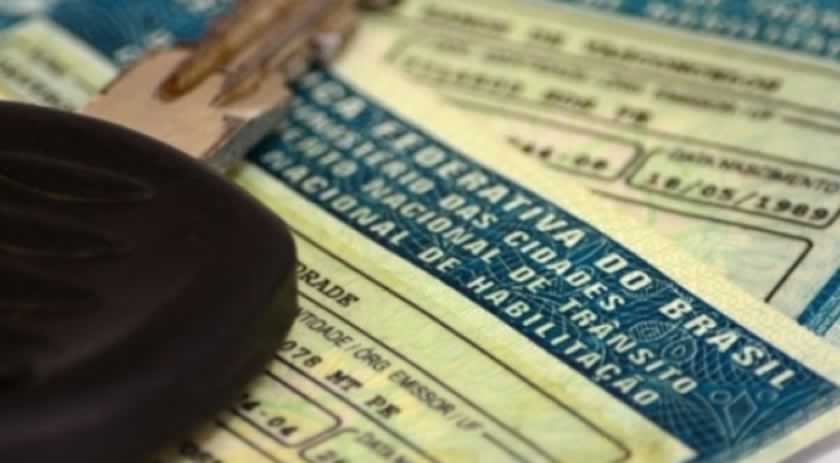 Mais de 121 mil motoristas "esqueceram" de retirar CNHs em SC